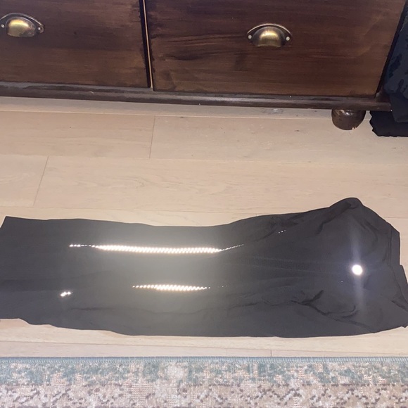 Lululemon long sleeve - Picture 2 of 2